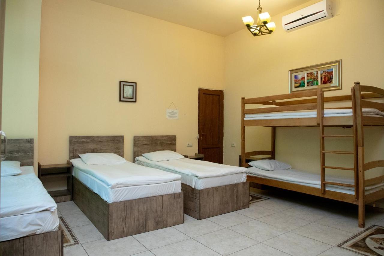 Primavera Hotel Jerevan Exteriör bild